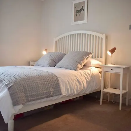 Chic And Contemporary Victorian Family Dublino